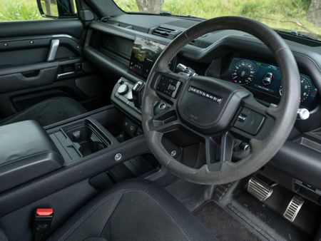 2022-Land-Rover-Defender-110-P525-V8-Carpathian-Edition-386kW_12