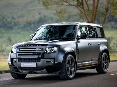 2022-Land-Rover-Defender-110-P525-V8-Carpathian-Edition-386kW_2