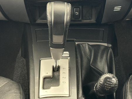 2015-Mitsubishi-Pajero-Sport-25D-4x4-Auto_10
