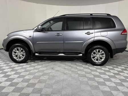2015-Mitsubishi-Pajero-Sport-25D-4x4-Auto_18