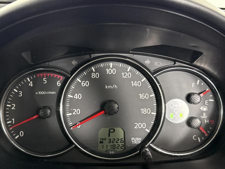 2015-Mitsubishi-Pajero-Sport-25D-4x4-Auto_2