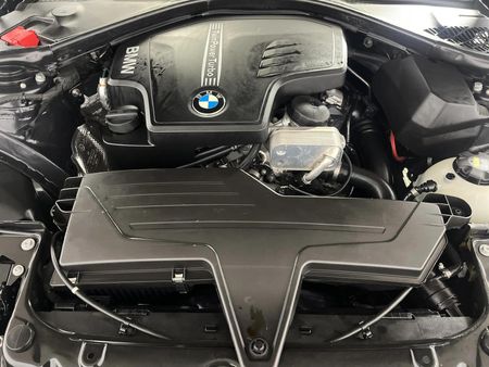 2015-BMW-3-Series-320i-Auto_12