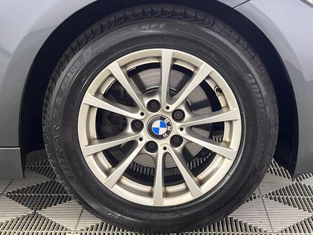 2015-BMW-3-Series-320i-Auto_5