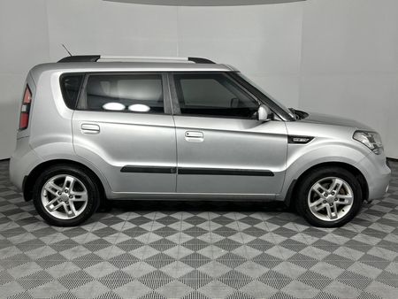 2011-Kia-Soul-16_15