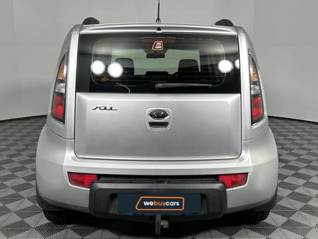 2011-Kia-Soul-16_16