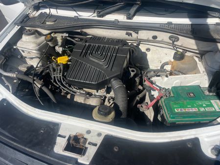 2013-Nissan-NP200-16-AC-Safety-Pack_8