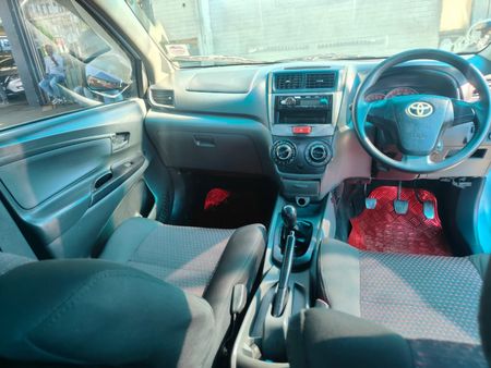 2015-Toyota-Avanza-15-SX_15
