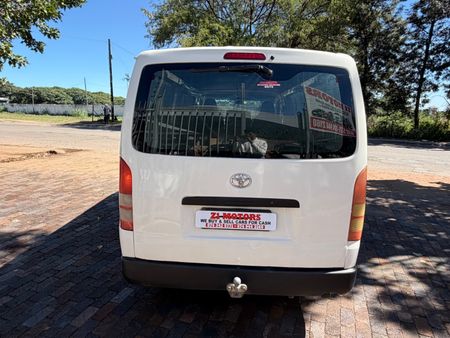 2005-Toyota-Quantum-25-D-4D-Panel-Van_5