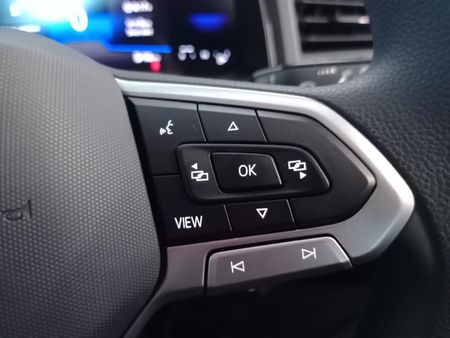2026-Volkswagen-Polo-10-TSI_12
