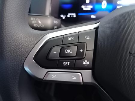 2026-Volkswagen-Polo-10-TSI_22