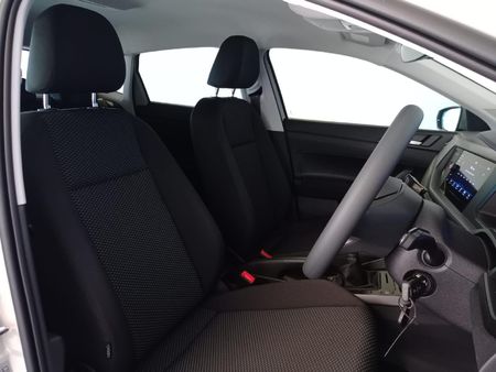 2026-Volkswagen-Polo-10-TSI_23