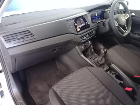 2026-Volkswagen-Polo-10-TSI_24