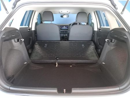 2026-Volkswagen-Polo-10-TSI_26