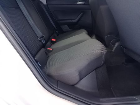 2026-Volkswagen-Polo-10-TSI_30
