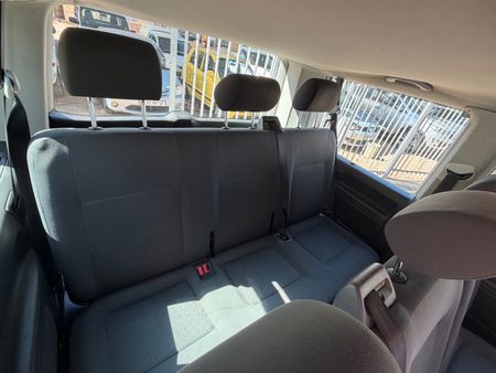 2009-Volkswagen-Caravelle-T5-25-TDI-128kW_6