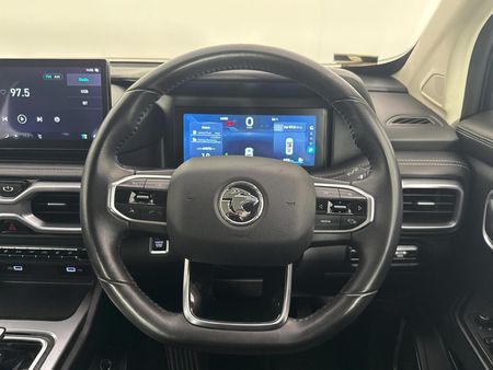 2023-Proton-X90-15T-Executive-Auto_10