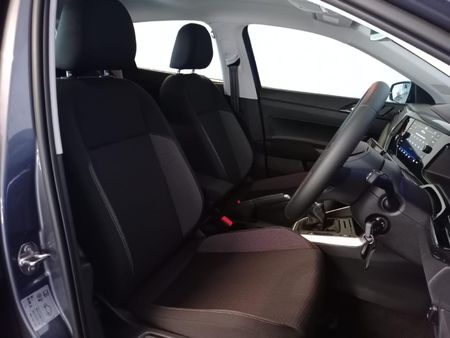 2026-Volkswagen-Polo-10-TSI-Life_10