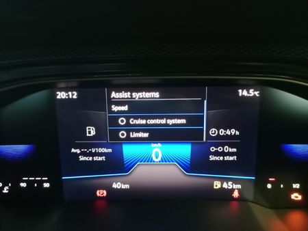 2026-Volkswagen-Polo-10-TSI-Life_12
