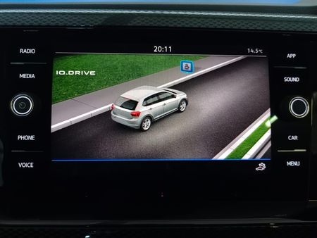 2026-Volkswagen-Polo-10-TSI-Life_13
