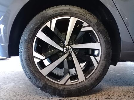2026-Volkswagen-Polo-10-TSI-Life_22