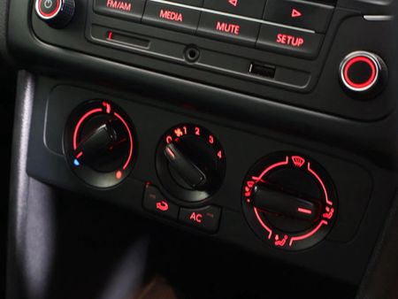 2022-Volkswagen-Polo-Vivo-14-Trendline-5-dr_13