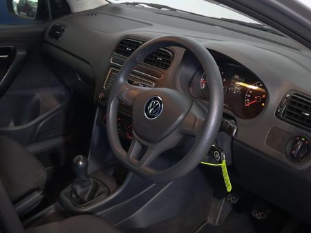 2022-Volkswagen-Polo-Vivo-14-Trendline-5-dr_15