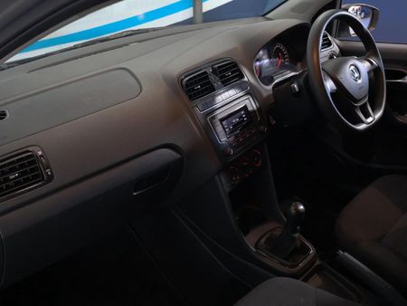 2022-Volkswagen-Polo-Vivo-14-Trendline-5-dr_17