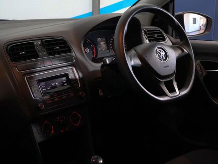 2022-Volkswagen-Polo-Vivo-14-Trendline-5-dr_19