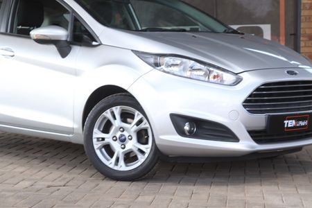 2017-Ford-Fiesta-10-EcoBoost-Trend-Auto-5-dr_2