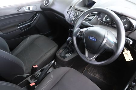2017-Ford-Fiesta-10-EcoBoost-Trend-Auto-5-dr_8