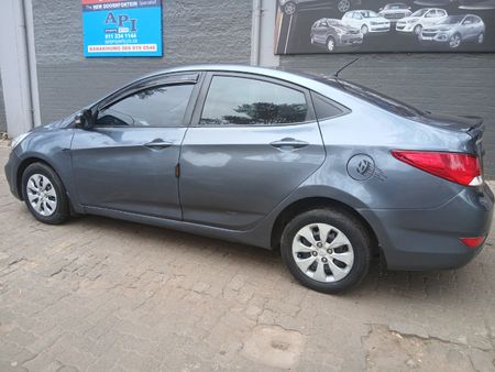 2020-Hyundai-Accent-16-GLS-Fluid_4