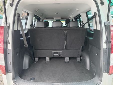 2021-Hyundai-Staria-22d-Executive-Auto_10