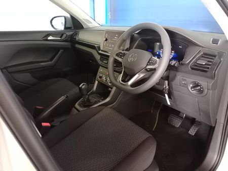 2026-Volkswagen-T-Cross-10-TSI-Auto_17