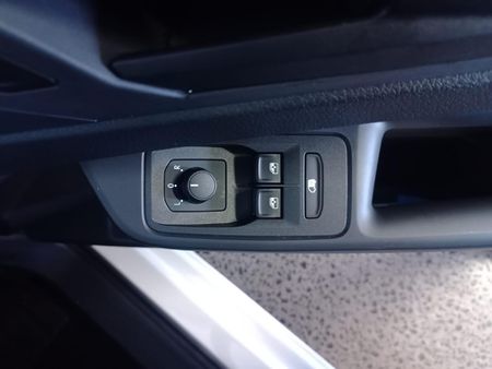 2025-Volkswagen-Caddy-Cargo-16i-81kw-Panel-Van_18