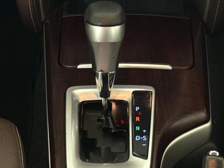 2020-Toyota-Fortuner-28-GD-6-4x4-Auto_10