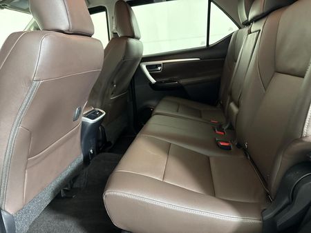 2020-Toyota-Fortuner-28-GD-6-4x4-Auto_3