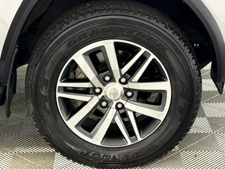 2020-Toyota-Fortuner-28-GD-6-4x4-Auto_4