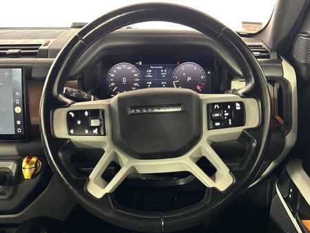 2023-Land-Rover-Defender-110-D300-HSE-X-Dynamic_11