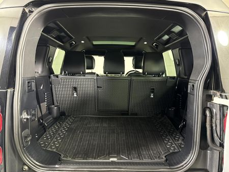 2022-Land-Rover-Defender-110-P400-HSE-294kW_14