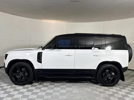 2022-Land-Rover-Defender-110-P400-HSE-294kW_19