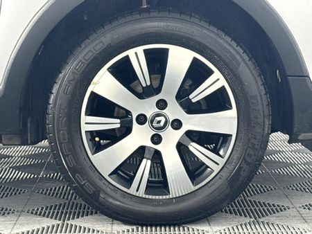 2017-Renault-Captur-900T-Blaze-66kW_5
