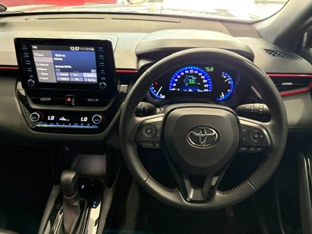 2023-Toyota-Corolla-Cross-18-GR-S_18