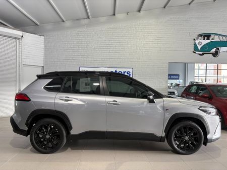 2023-Toyota-Corolla-Cross-18-GR-S_2
