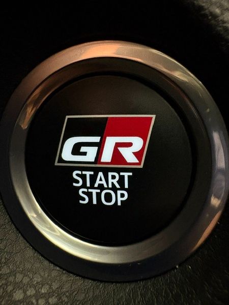 2023-Toyota-Corolla-Cross-18-GR-S_8
