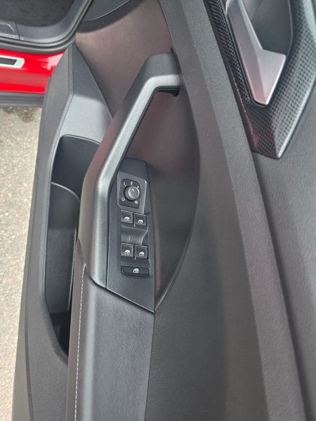 2025-Volkswagen-T-Cross-10-TSI-R-Line-Auto_11
