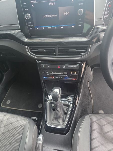 2025-Volkswagen-T-Cross-10-TSI-R-Line-Auto_8