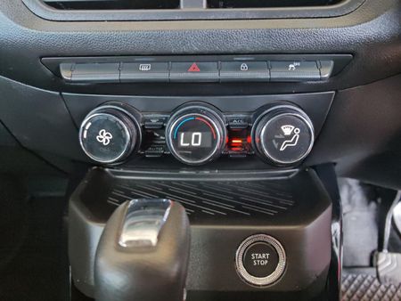 2022-Renault-Kiger-10T-Intens-Auto_17