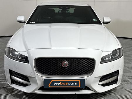 2016-Jaguar-XF-20-D-R-Sport_14