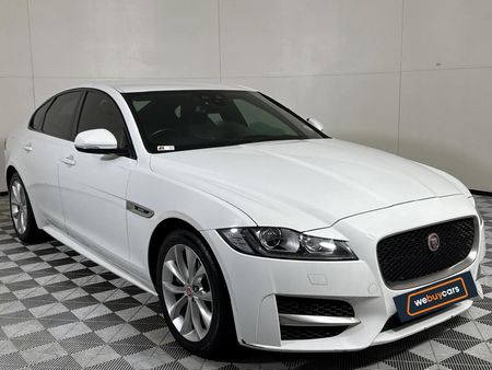 2016-Jaguar-XF-20-D-R-Sport_15