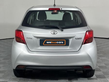 2017-Toyota-Yaris-13-Auto-5-dr_15